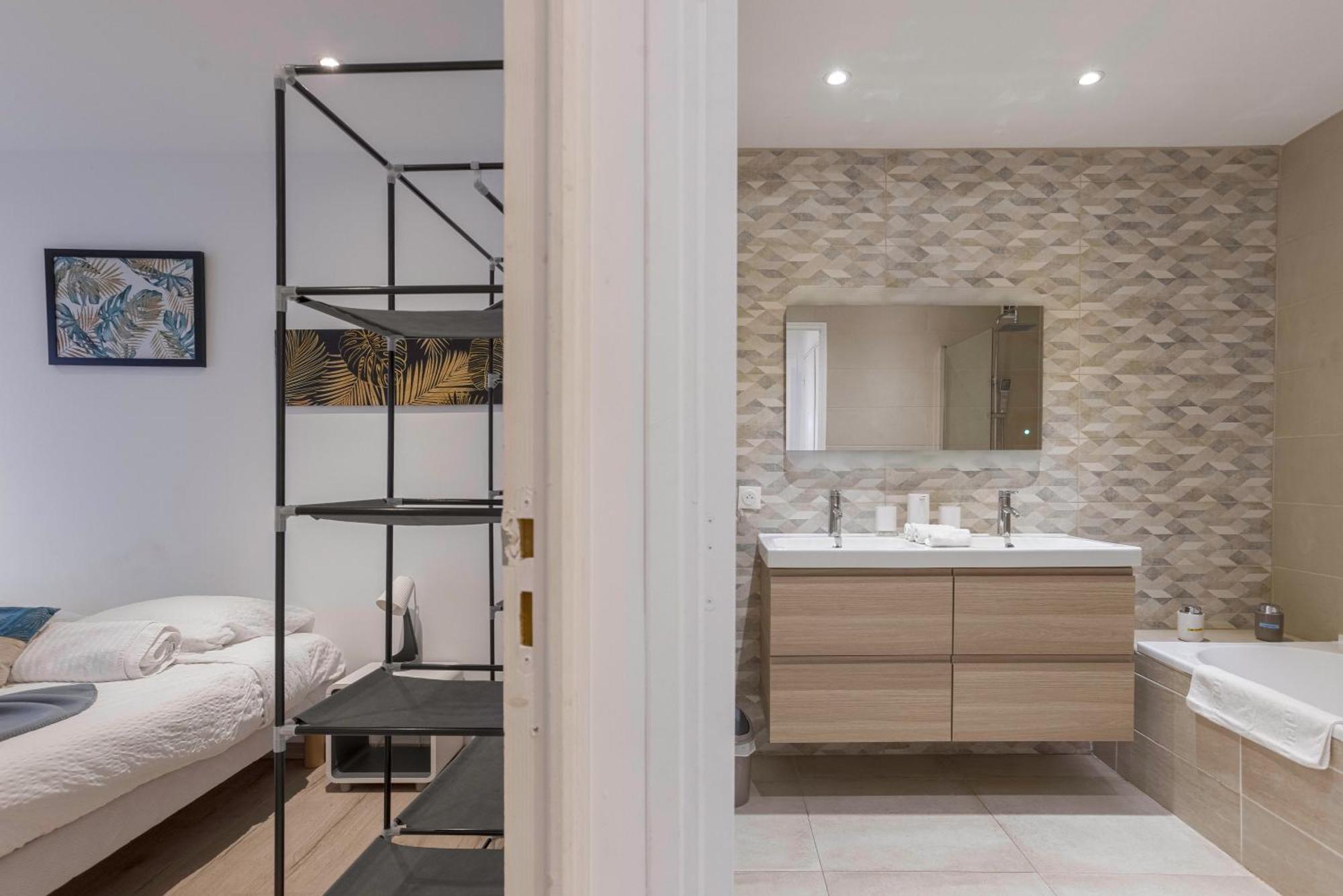 شقة "Casa Nonna" - 16 Mn A Pied Du Palais, Parking Prive, Clim, Ascenseur كان المظهر الخارجي الصورة